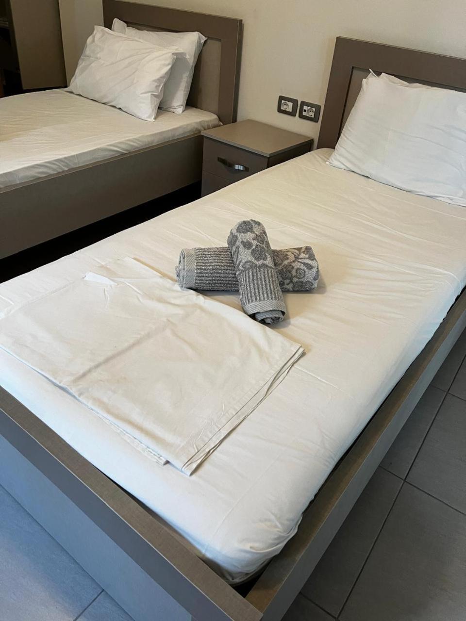 Riviera Rooms Saranda Kültér fotó
